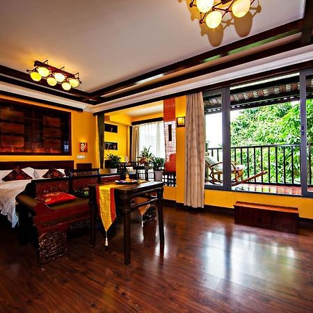 Yangshuo Magnolia Hotel ภายนอก รูปภาพ